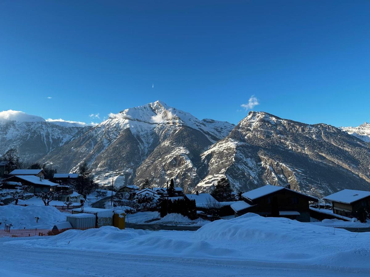 Chambres D'Hotes Les Louettes A Sapinhaut Canton Du Valais Saxon Zewnętrze zdjęcie